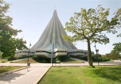 عجیب ترین کلیساهایی جهان با معماری متفاوت