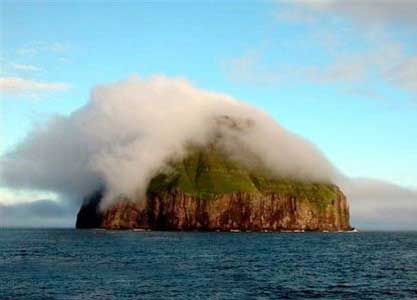 لیتلا دیمون جزیره ای همیشه ابری