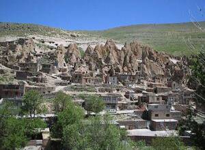, روستای صخره ای و تاریخی کندوان