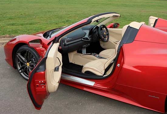 بررسی تخصصی اتومبیل Ferrari 458 Spider