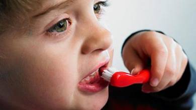 مراقبت از دندانهای کودکان از چه زمان باید شروع شود؟