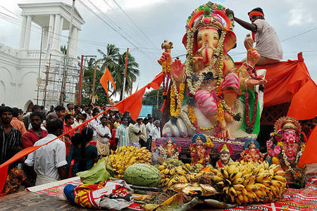 جشن های سنتی, خدایان هند