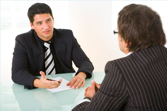 8 سوالی که قبل از پذیرفتن یک پیشنهاد شغلی باید از خود بپرسید