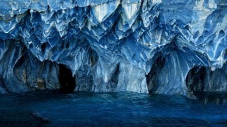 عکس های طبیعت زیبای غارهای مرمرین در دریاچه کاررا