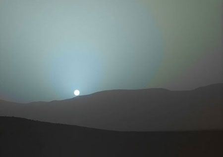 عکس های طبیعی و زیبا از غروب خورشید در سیاره مریخ