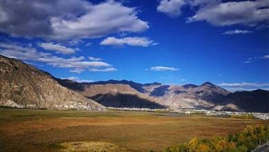 , آسمان فیروزه ای تبت در غرب چین