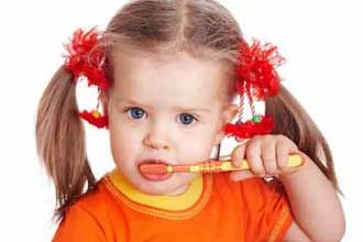 دندا‌ن‌های سالم کودکتان نشانه چیست؟