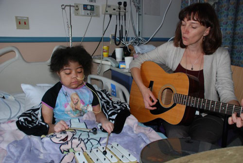 فواید موسیقی درمانی برای کودکان
