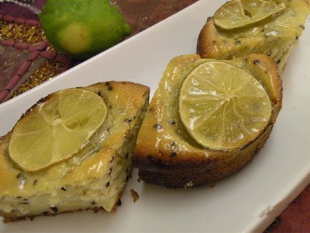 طرز تهیه کیک لیمو با تخم خرفه