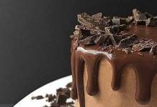 با سس گاناش شکلاتی کیک‌ها را تزئین کنید