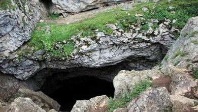 غار درفک، یکی از جاذبه های گردشگری گیلان