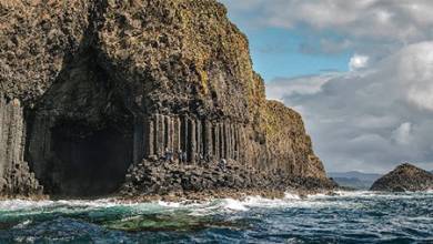 غار فینگال اسکاتلند، جاذبه ای عجیب و شگفت انگیز (+تصاویر)