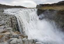 آبشار دتیفوس، محبوب ترین جاذبه طبیعی ایسلند